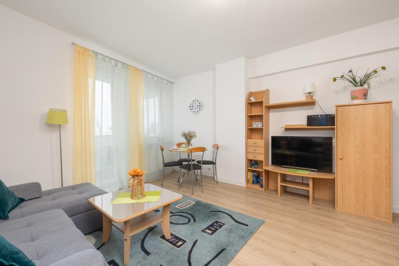 Comfy Studio Turystyczna 300 M To The Beach By Noclegi Renters Miedzyzdroje Eksteriør billede